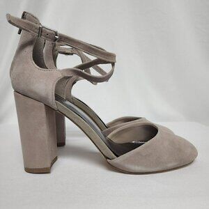Bleeker & Bond Lora Pumps Taupe Suede Block Heels 9